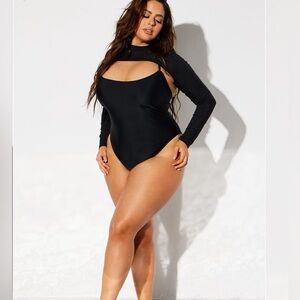 BRAND NEW!! BLACK SWIM SET.